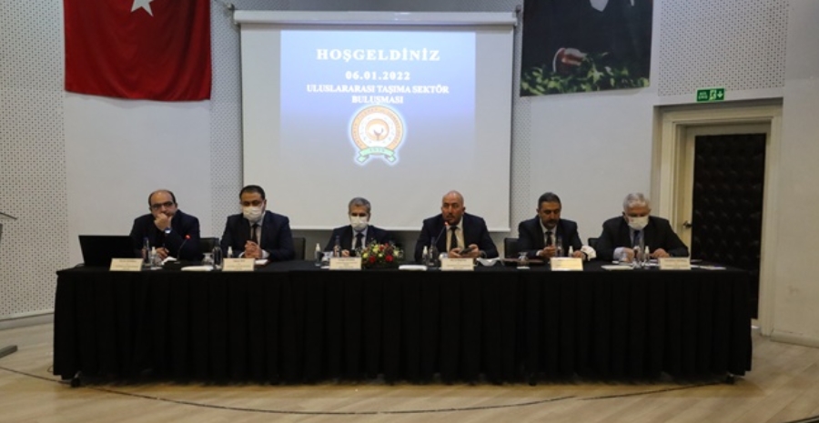 ODAMIZ EV SAHİPLİĞİNDE NAKLİYE SEKTÖRÜNÜN SORUNLARI MASAYA YATIRILDI. 